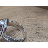 Echt zilveren ring met veer band en amethist steen